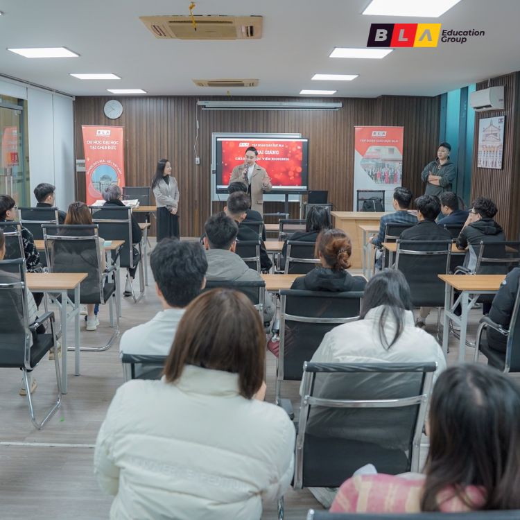 Lớp học tại bla