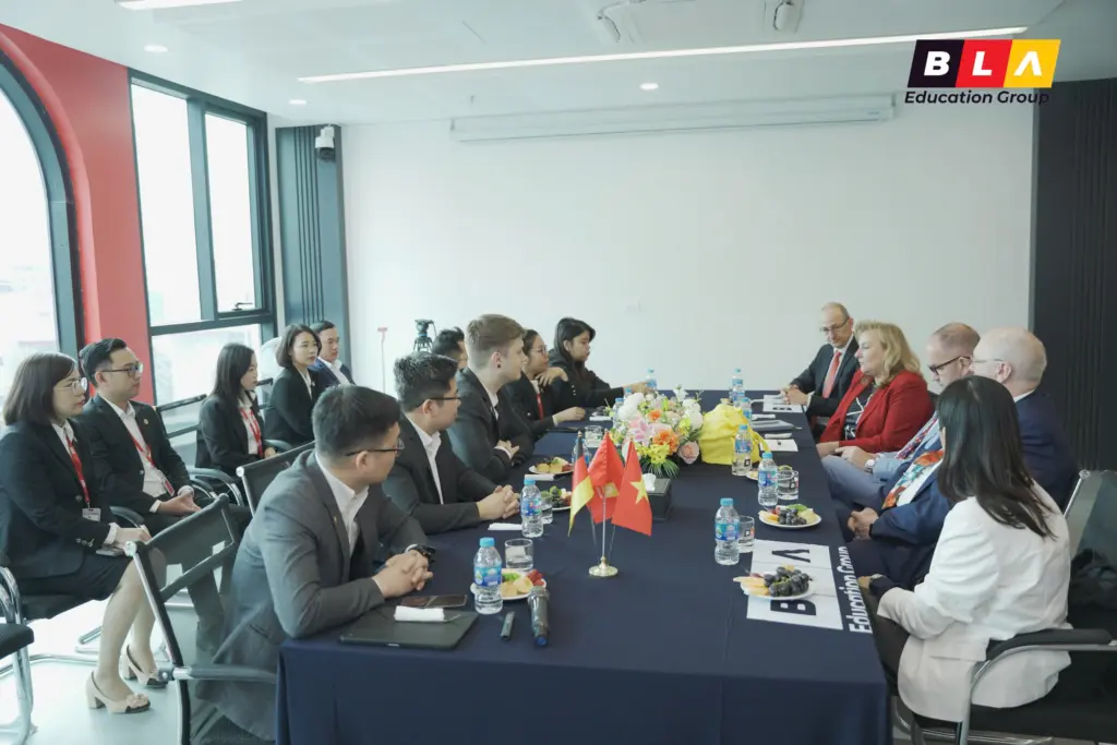 BLA đón tiếp đối tác