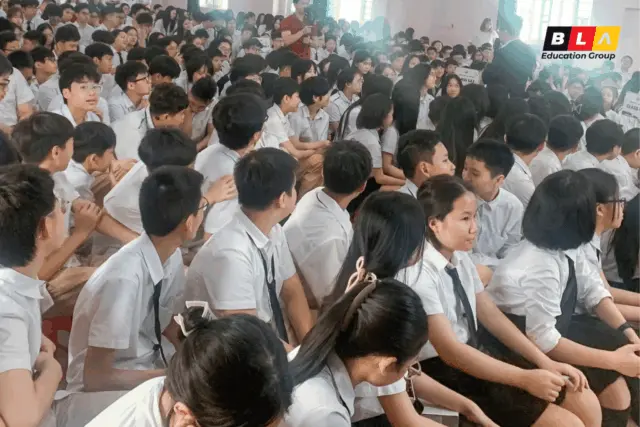 Học sinh Trường THPT tham gia sự kiện hướng nghiệp du học ĐỨc