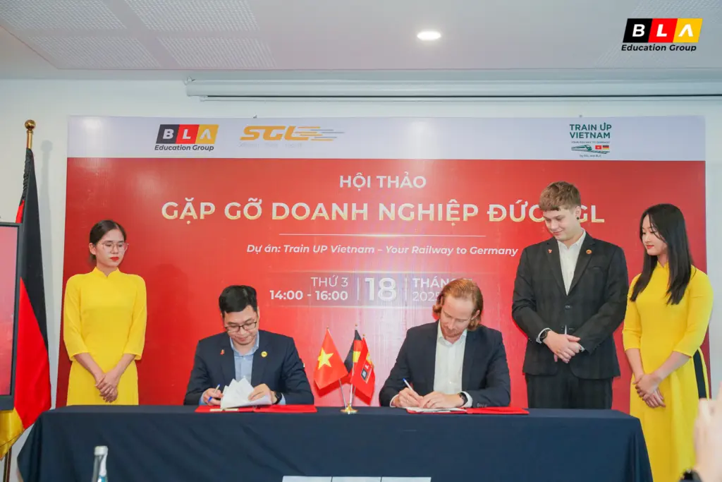 le ký kết du học nghề ngành lái tàu (2) le ký kết du học nghề ngành lái tàu (2)