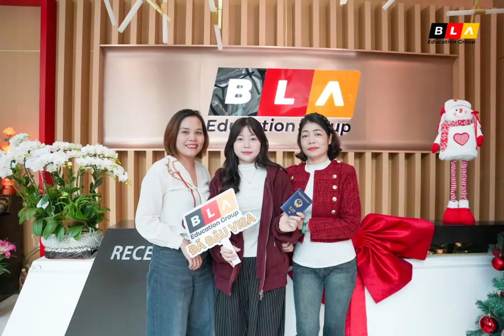 ngành Nhà hàng Khách sạn (4)