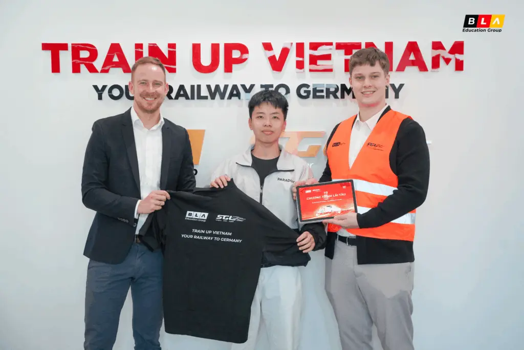 học viên lớp lái tàu